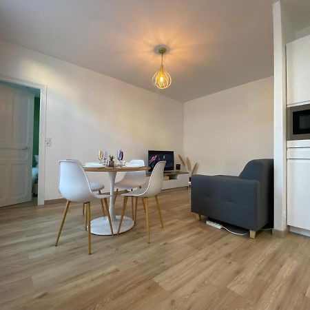 Appartement Luxueux Renove Avec Balcon & Garage Troyes Luaran gambar