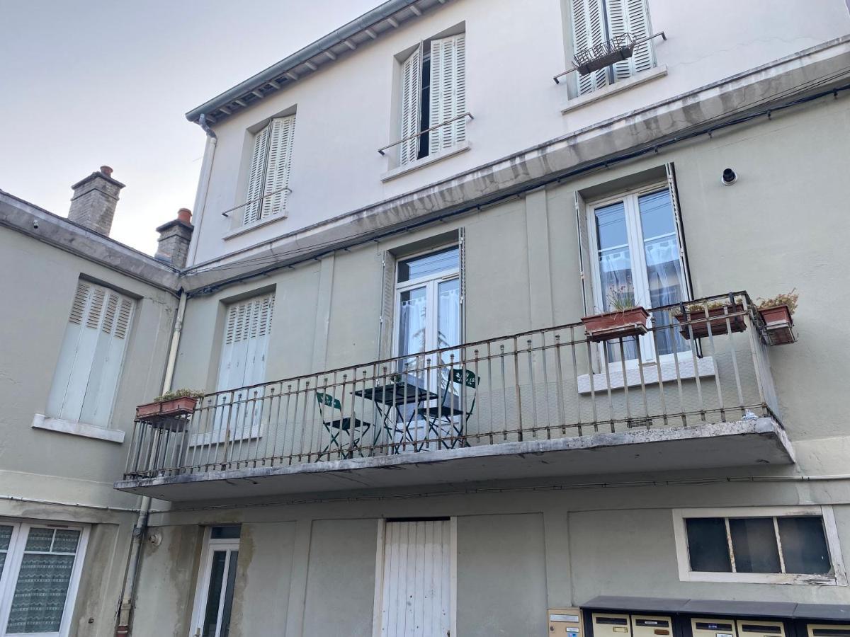 Appartement Luxueux Renove Avec Balcon & Garage Troyes Luaran gambar